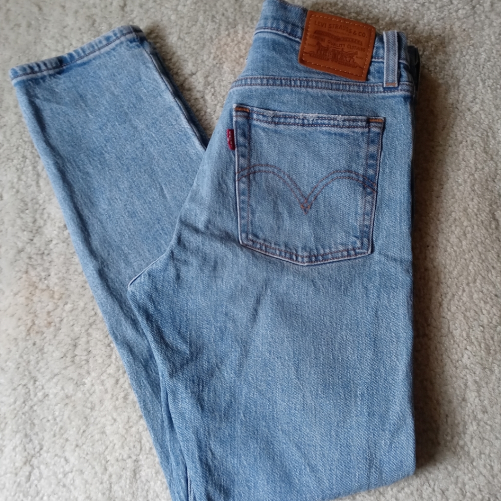 Levi's Wedgie jeans
